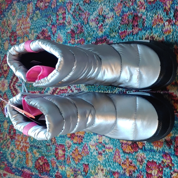 New girl snow boots - Picture 2 of 2